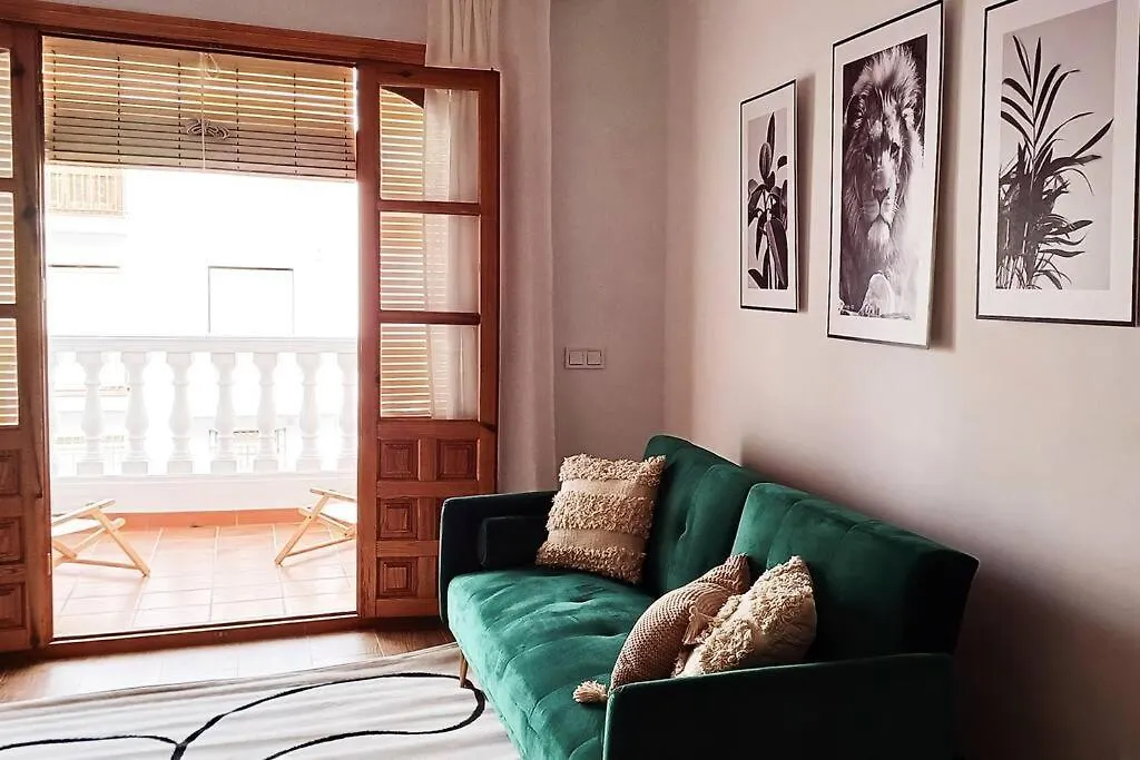 Serendipia: Tu Hogar En Este Blanco Pueblo Frigiliana Spain